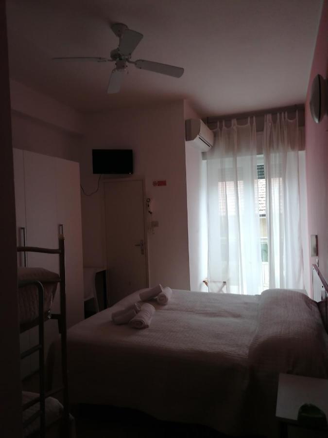 Hotel Nova Dhely 3*