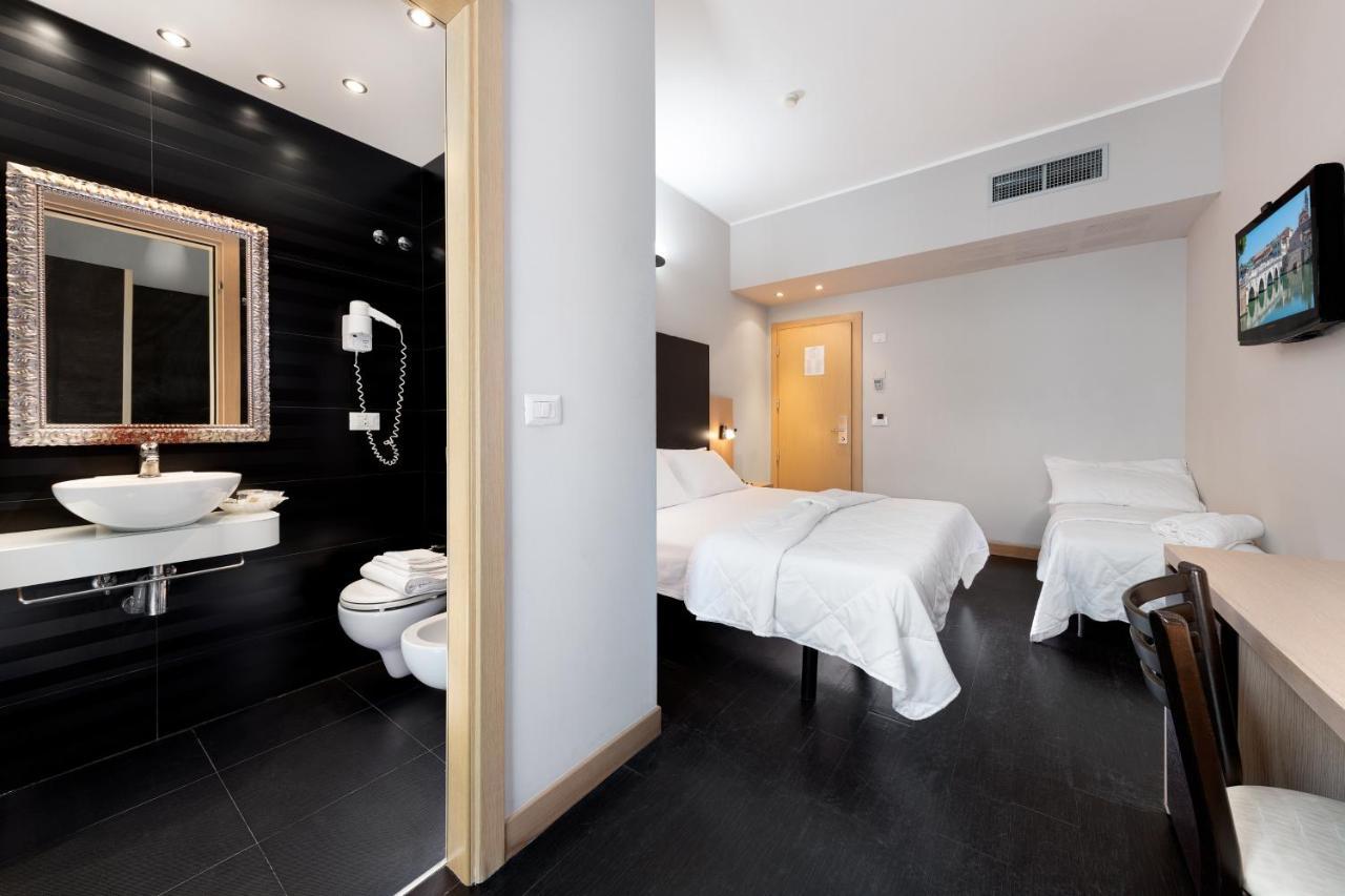 Aiglon 3* Rimini