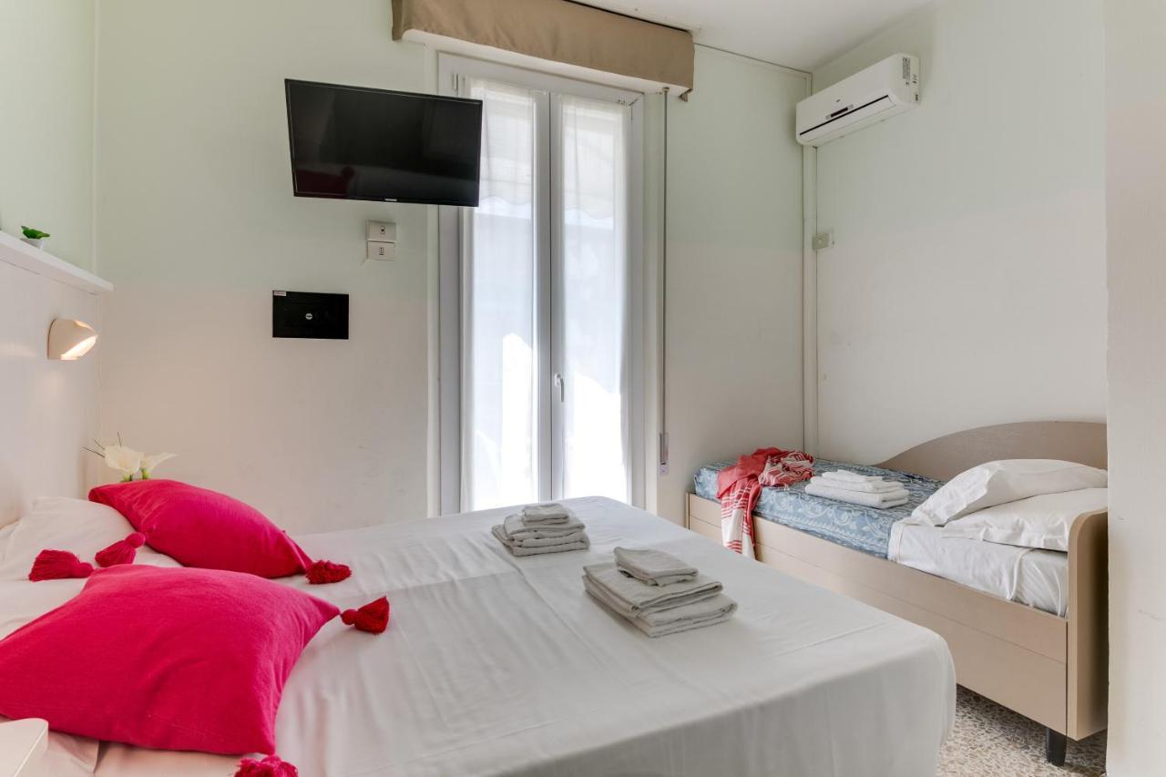 Madana Hotel 2*