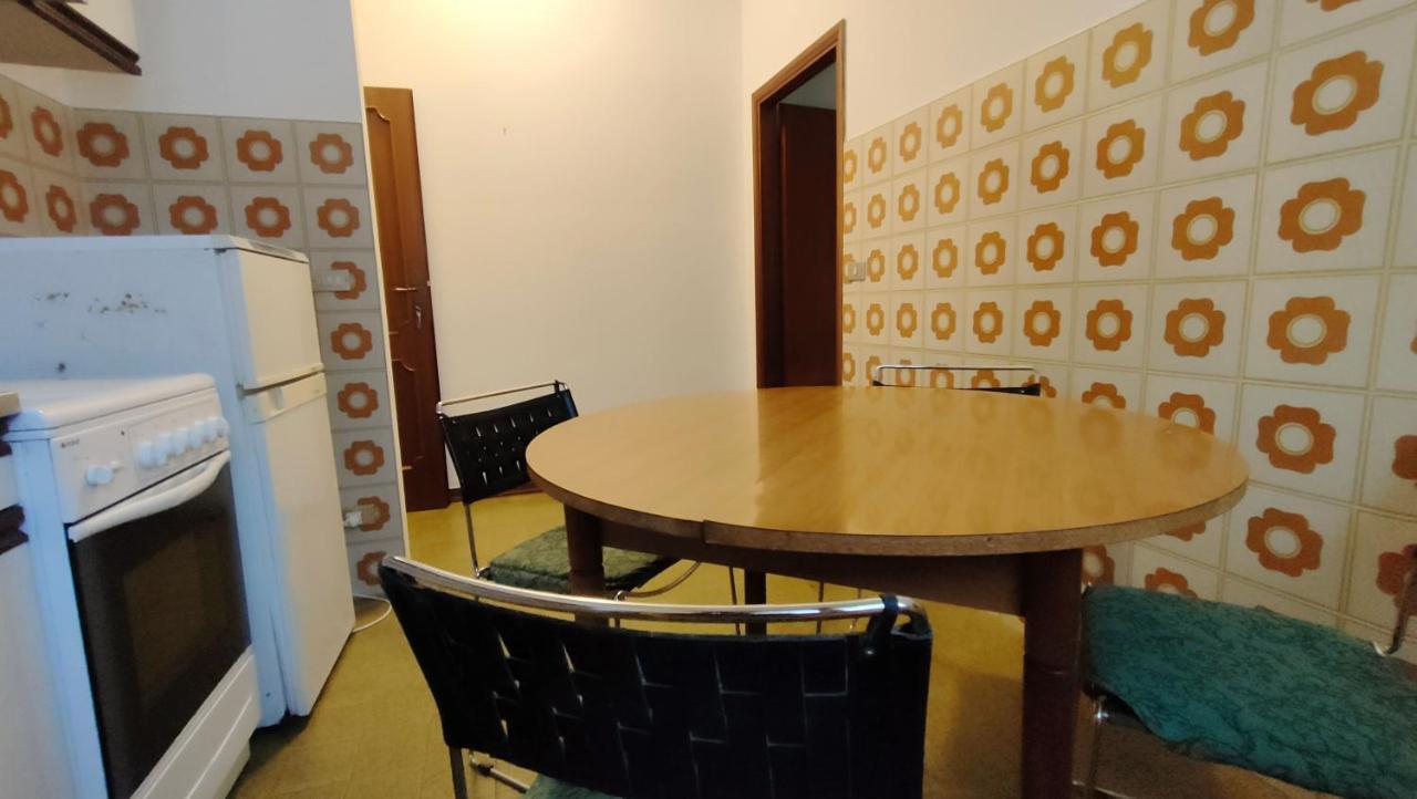 Apartment Borghesi Fronte Con Parcheggio Privato Rimini