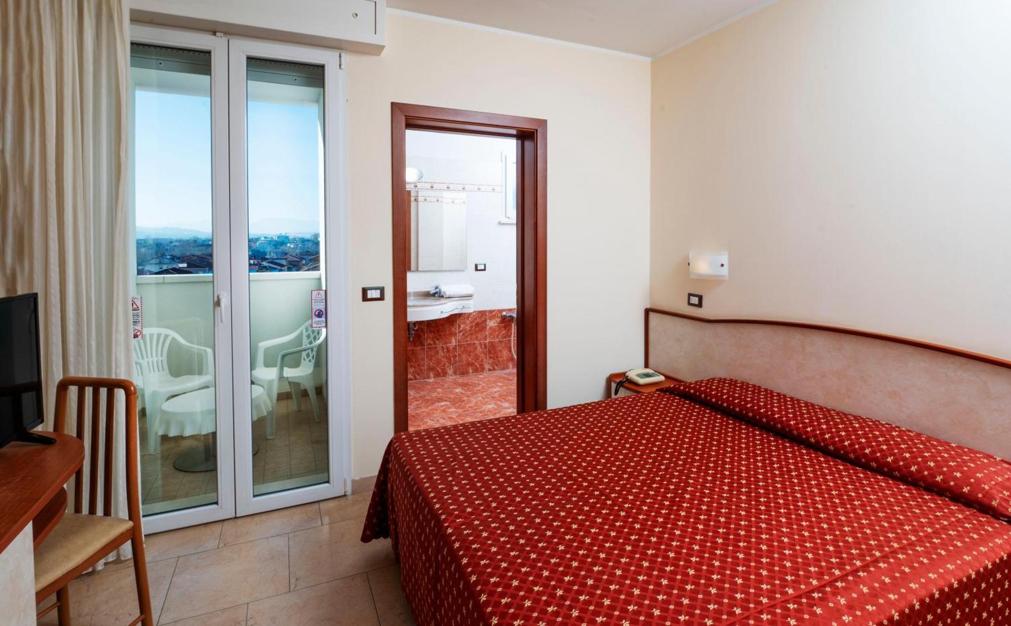 Harmony Hotel 3*
