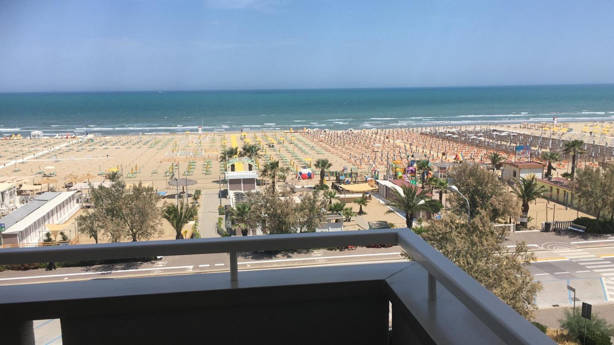 Apartment Fronte Mare
