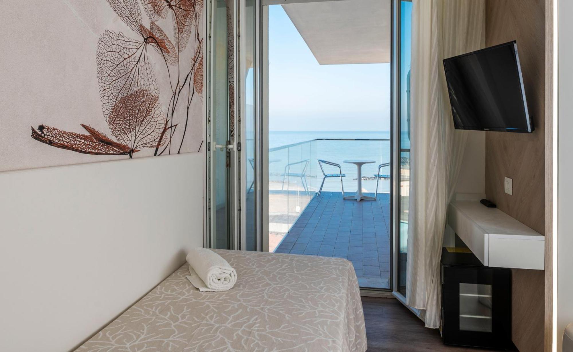 Harmony Hotel 3*