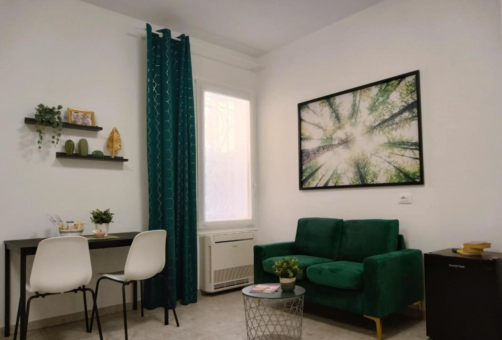 Zuara9room Frühstückspension