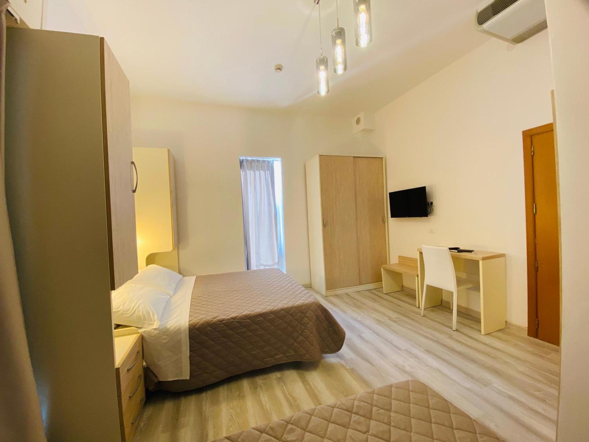 Butterfly Hotel