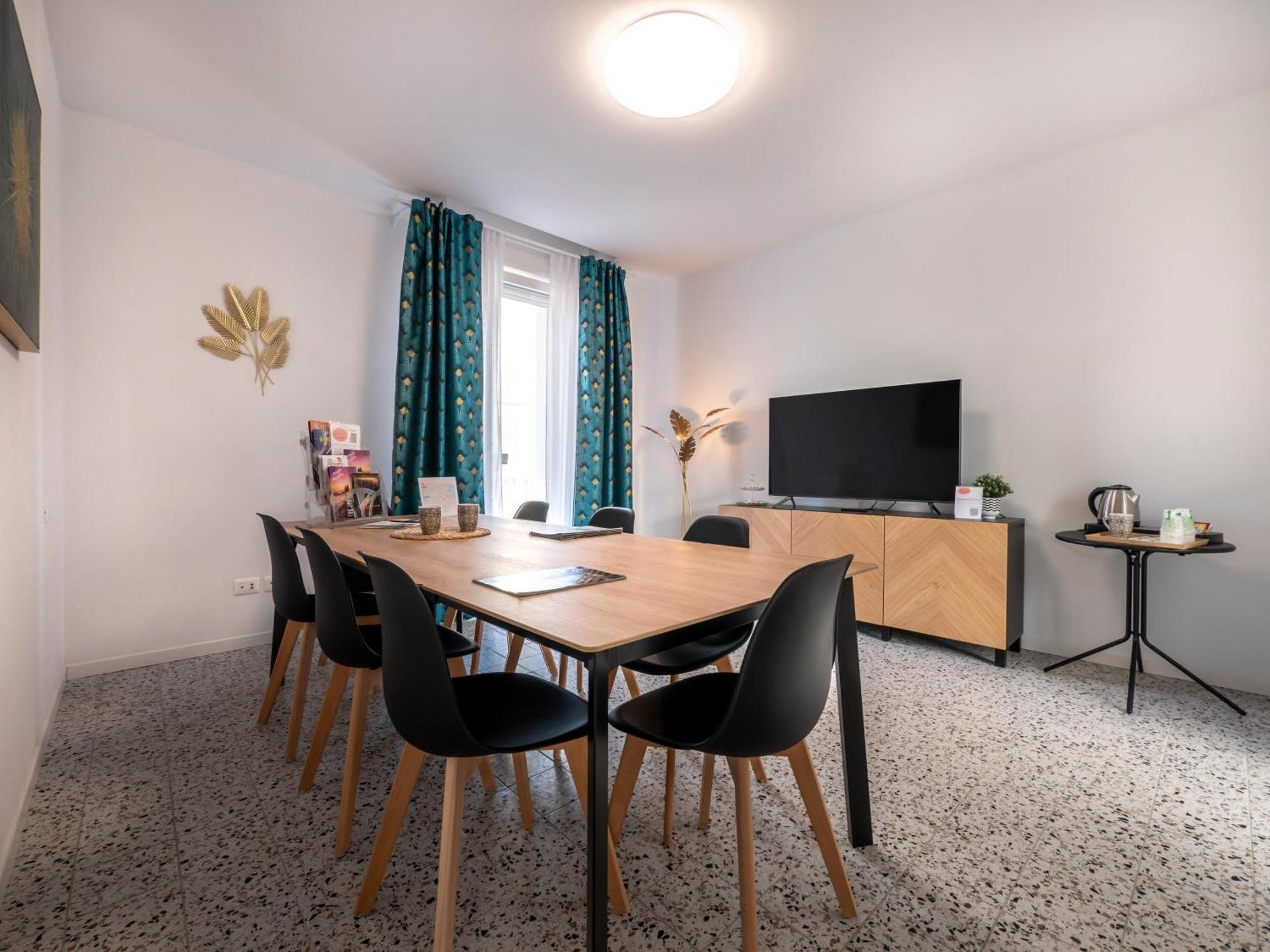 Zuara9room