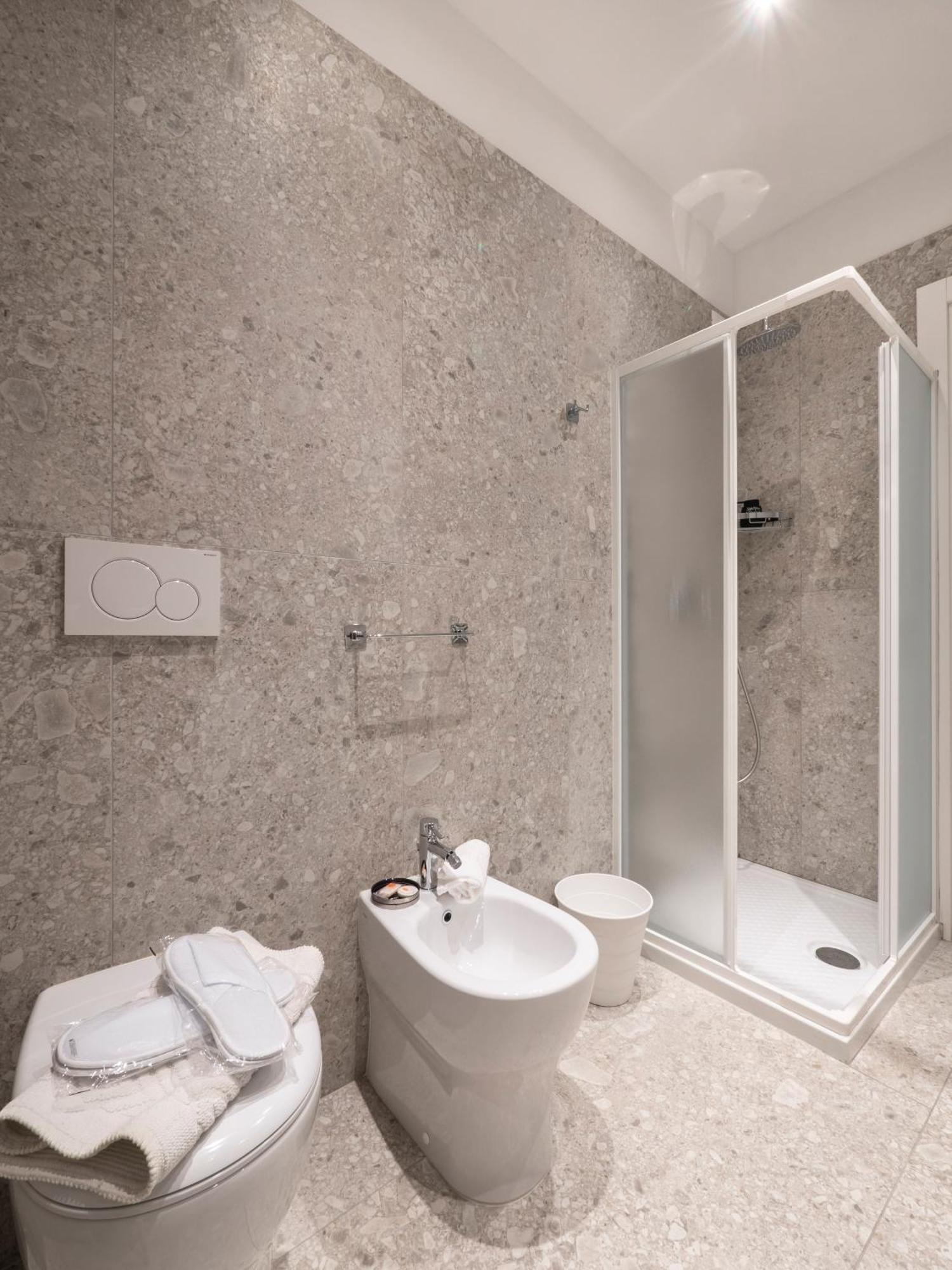 Zuara9room Bed & Breakfast *