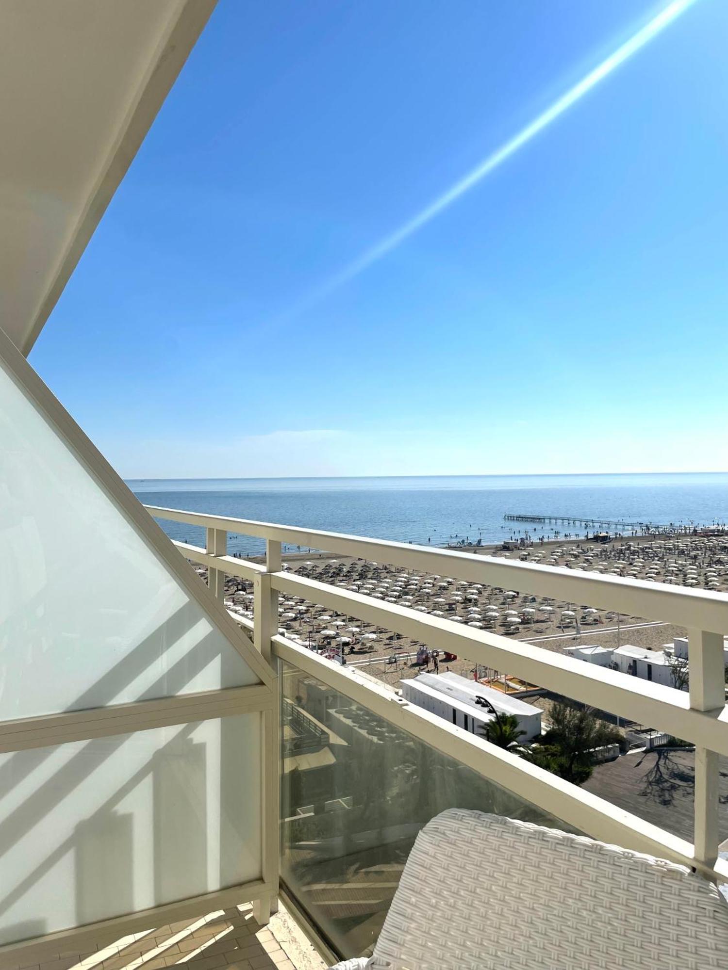 Hotel Yes Touring & 4*
