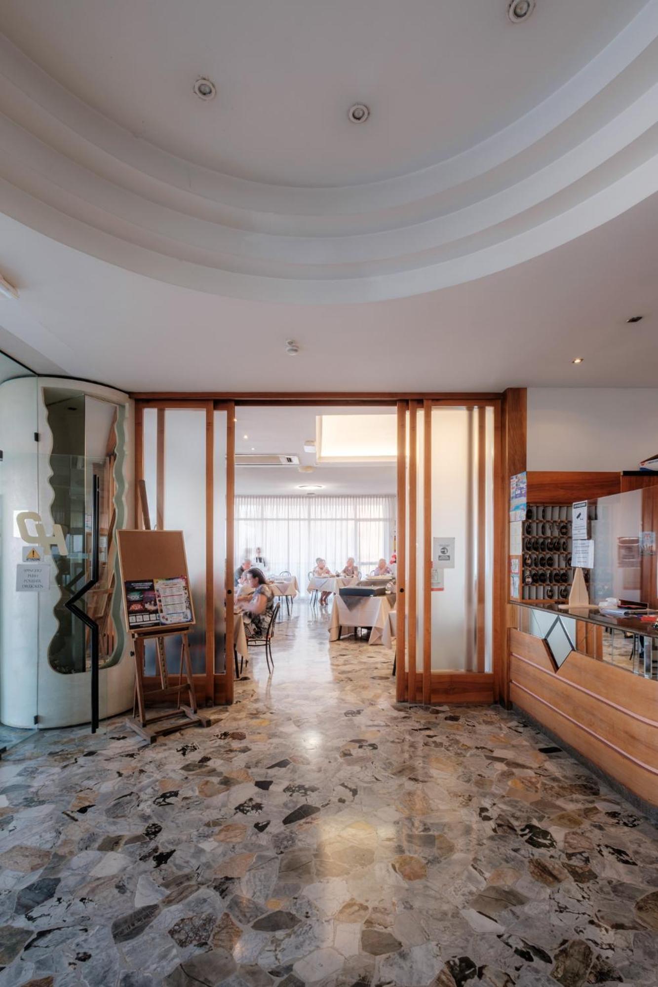 Crown Rimini