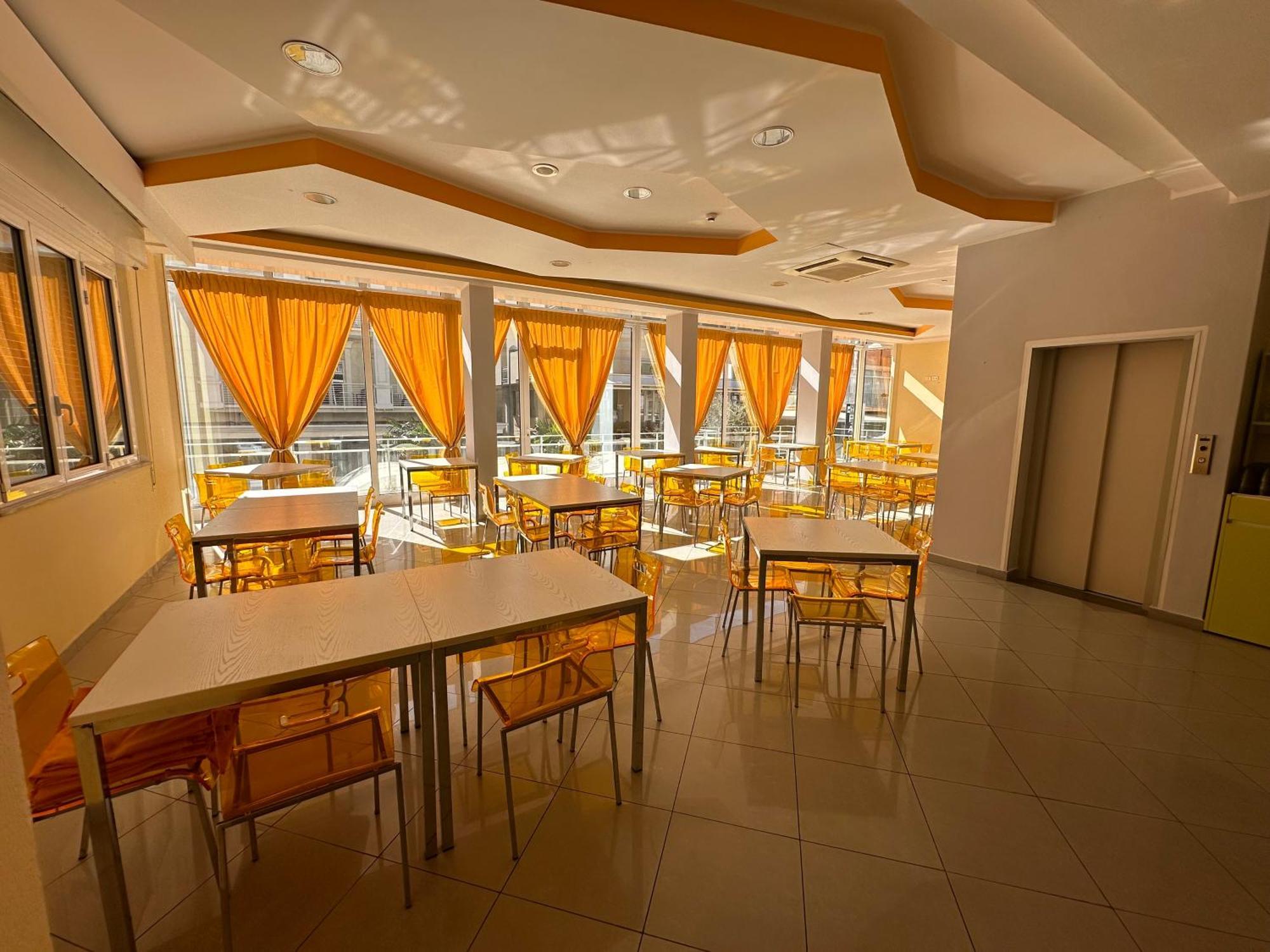 Hotel Austria 2*