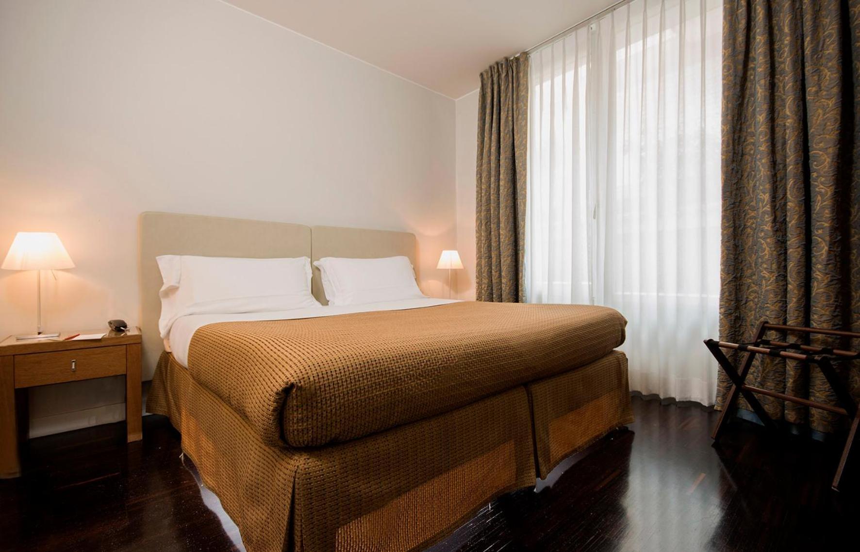 Hotel National 4*