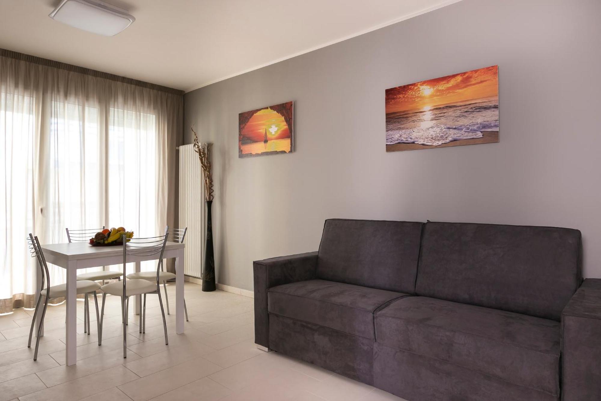 Residenza Riva Azzurra Aparthotel