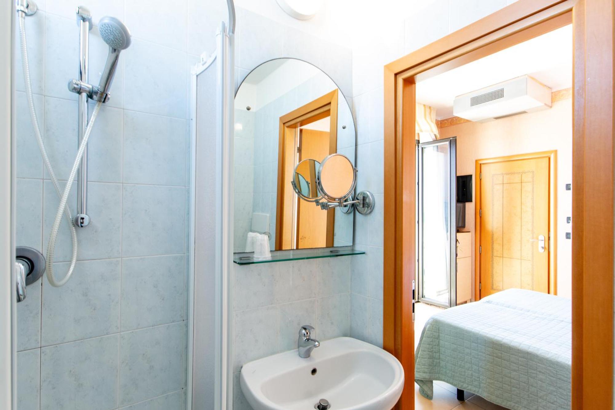 Metropole Hotel