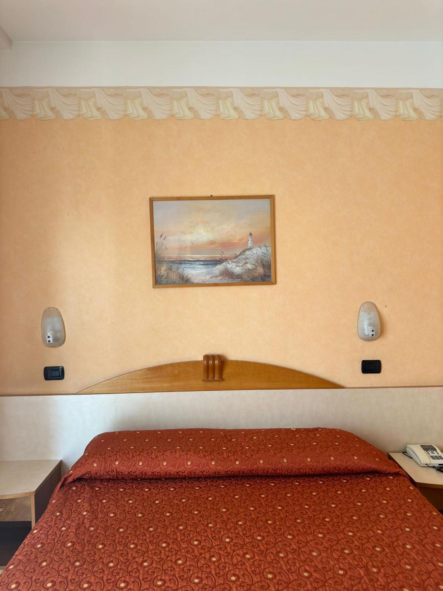 Ambra Hotel 3*