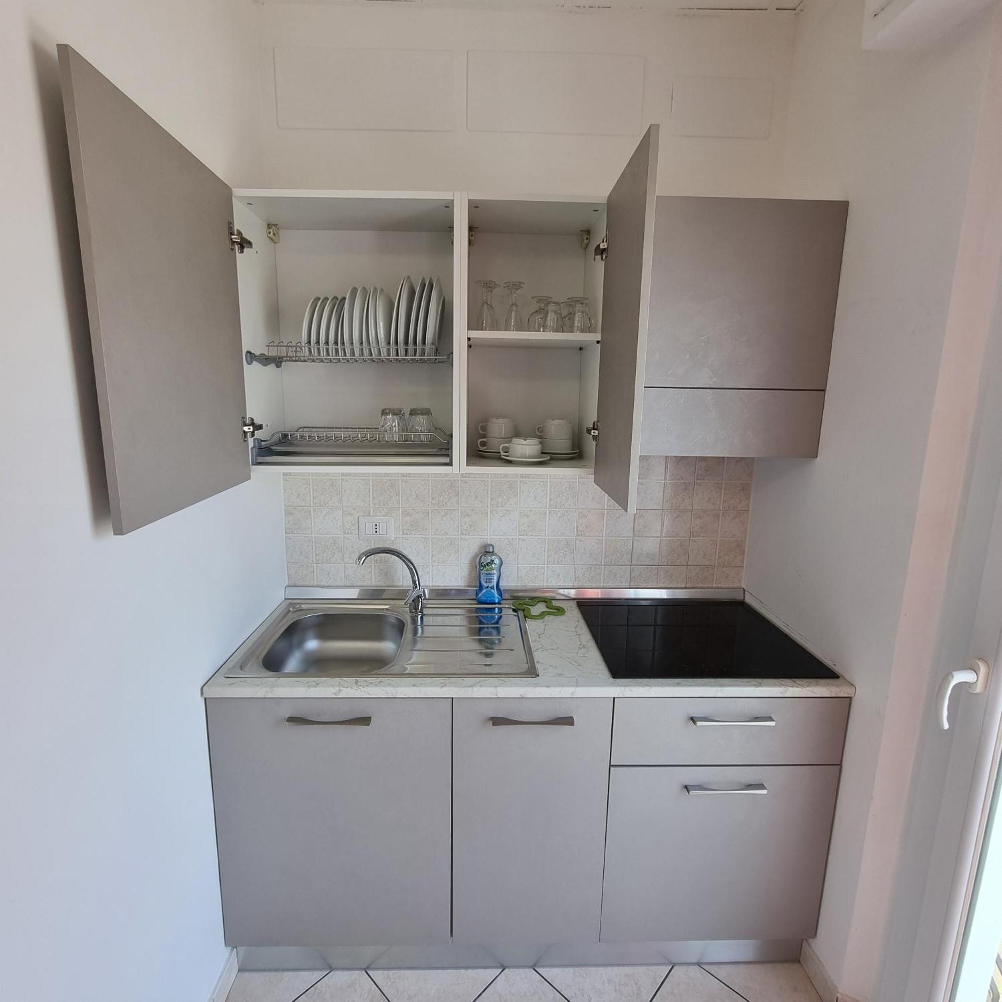Mare Aparthotel 3*