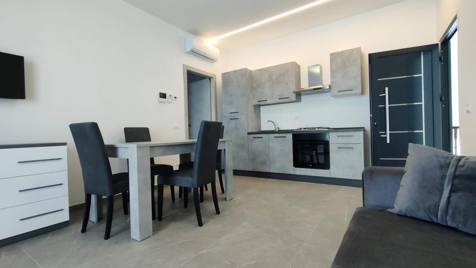 Borghesi Fronte Mare Apartment Rimini
