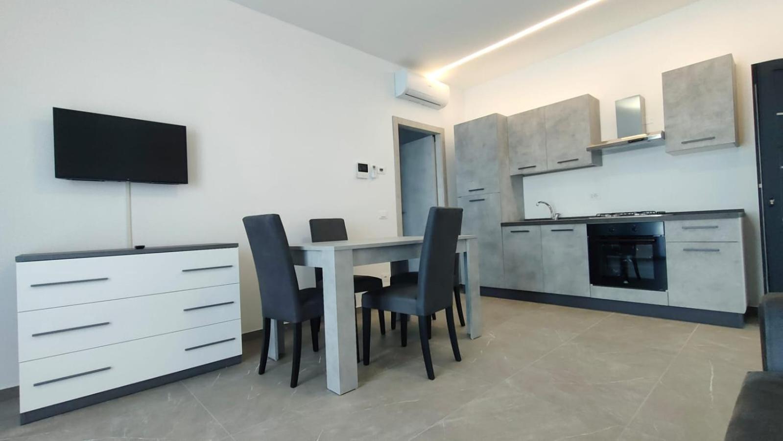 Apartment Borghesi Fronte Mare