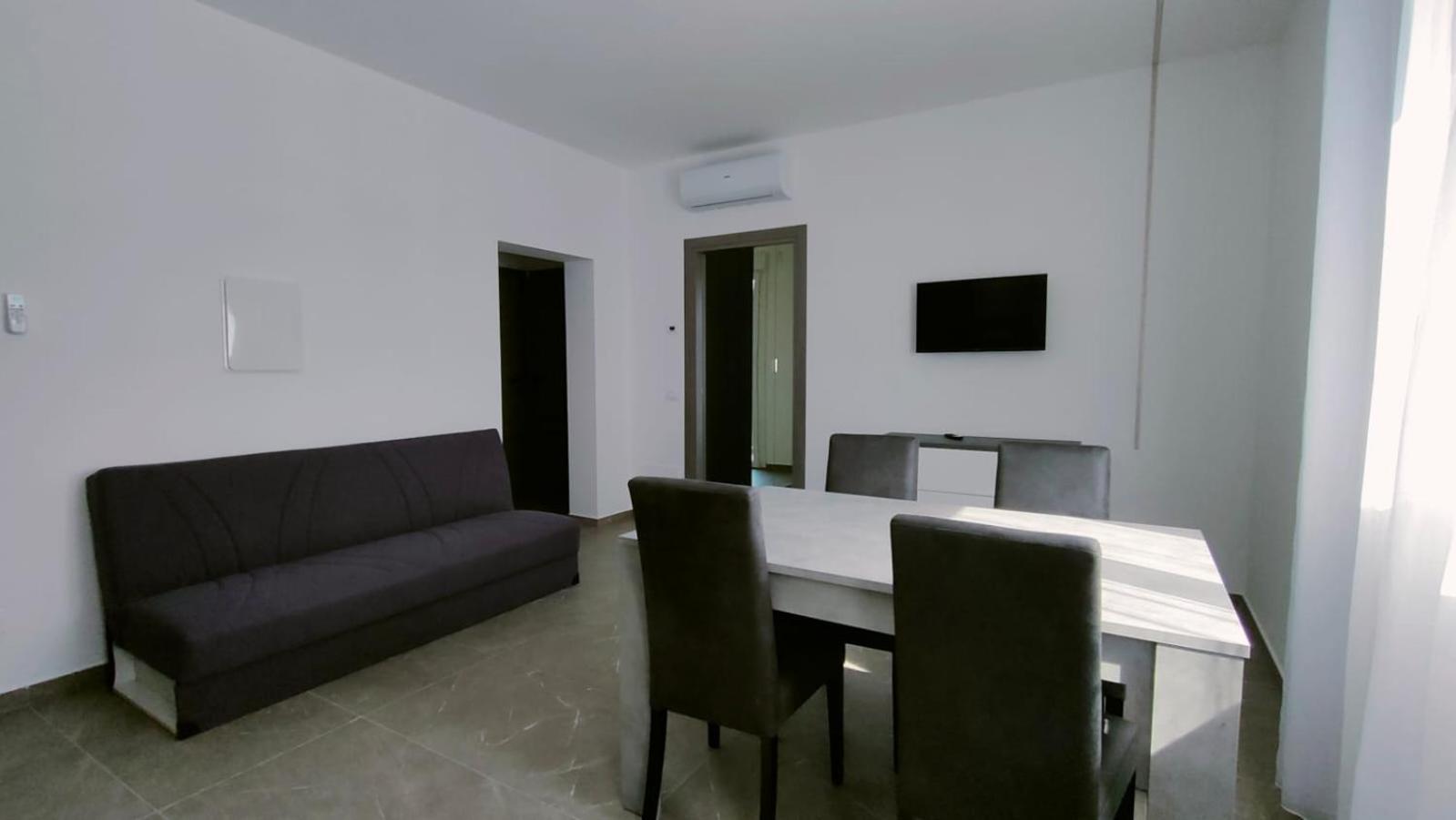 Apartment Borghesi Fronte Mare