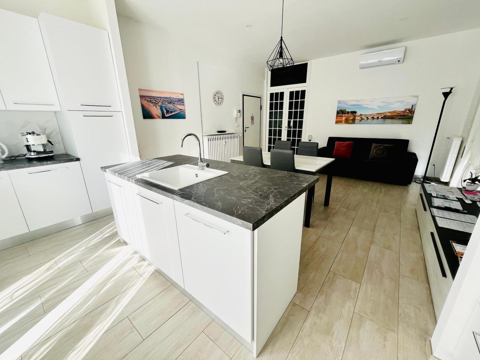 Marina Centro Harbor Apartment Rimini