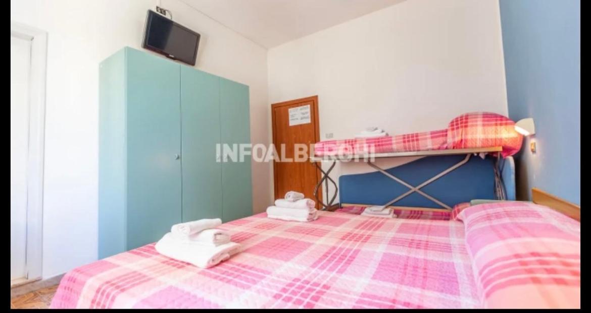 Hotel Cristina *