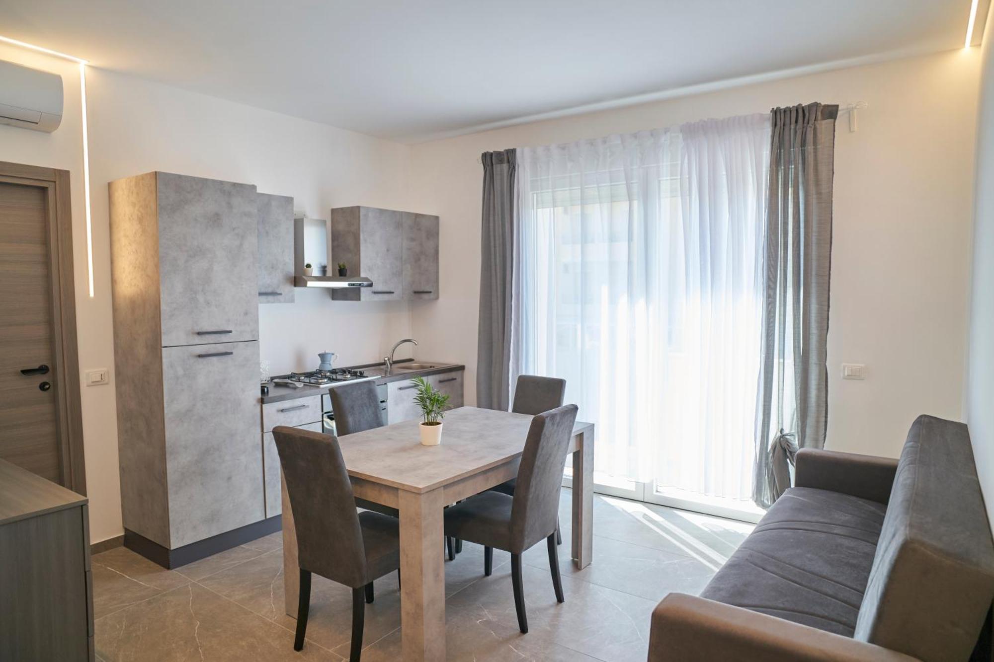 Borghesi Fronte Mare Apartment *