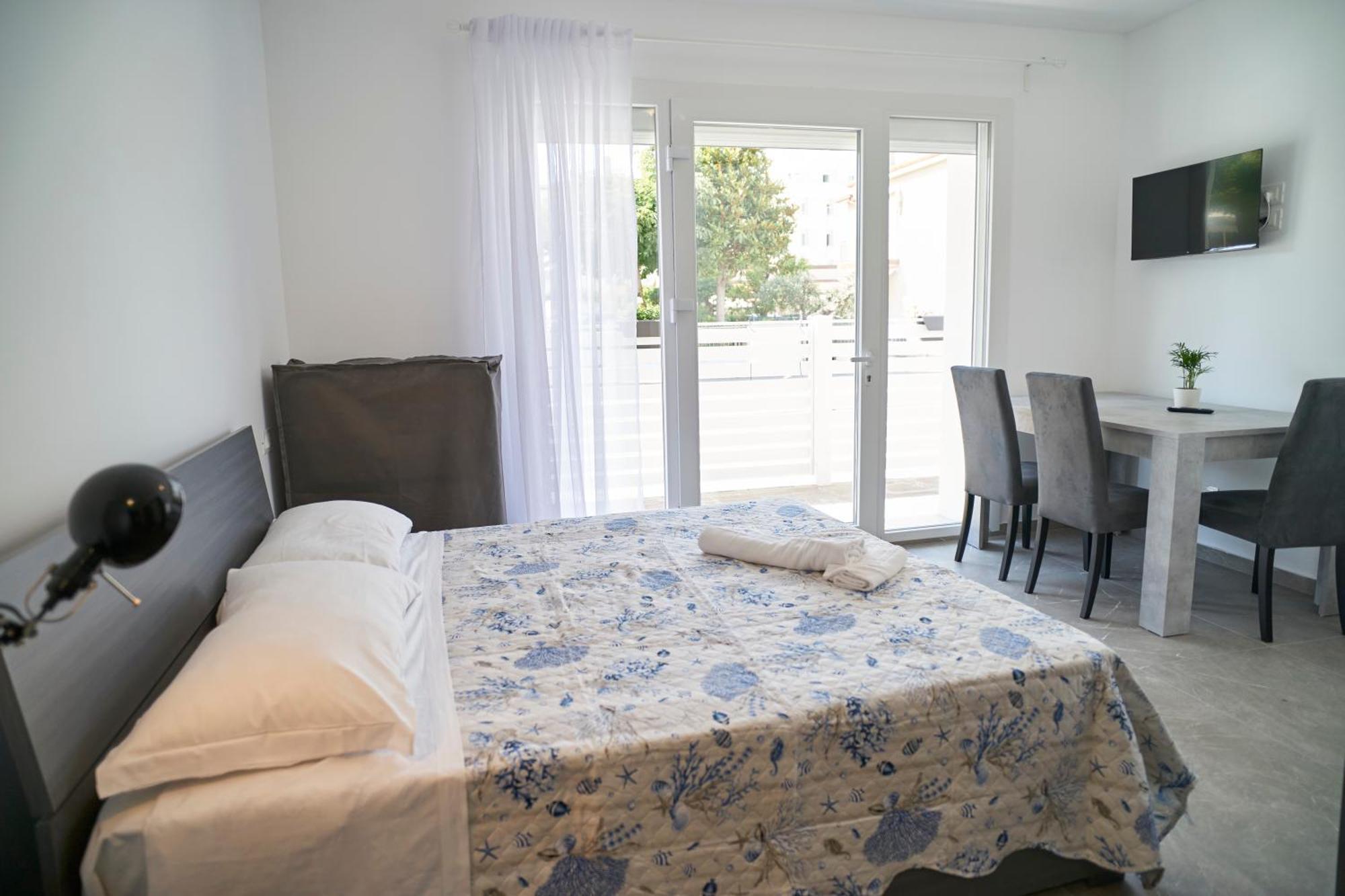 Apartment Borghesi Fronte Mare *