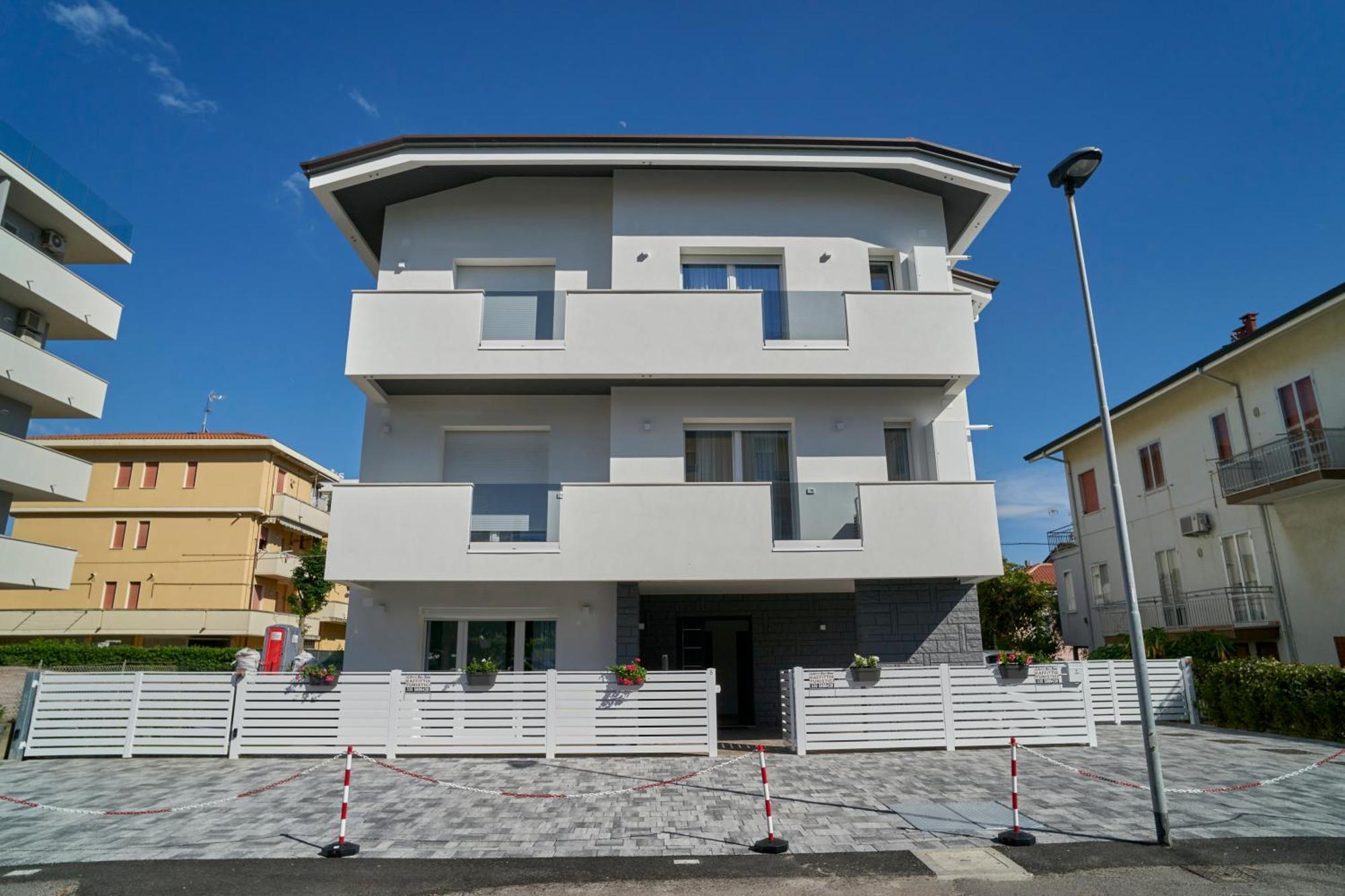 Borghesi Fronte Mare *