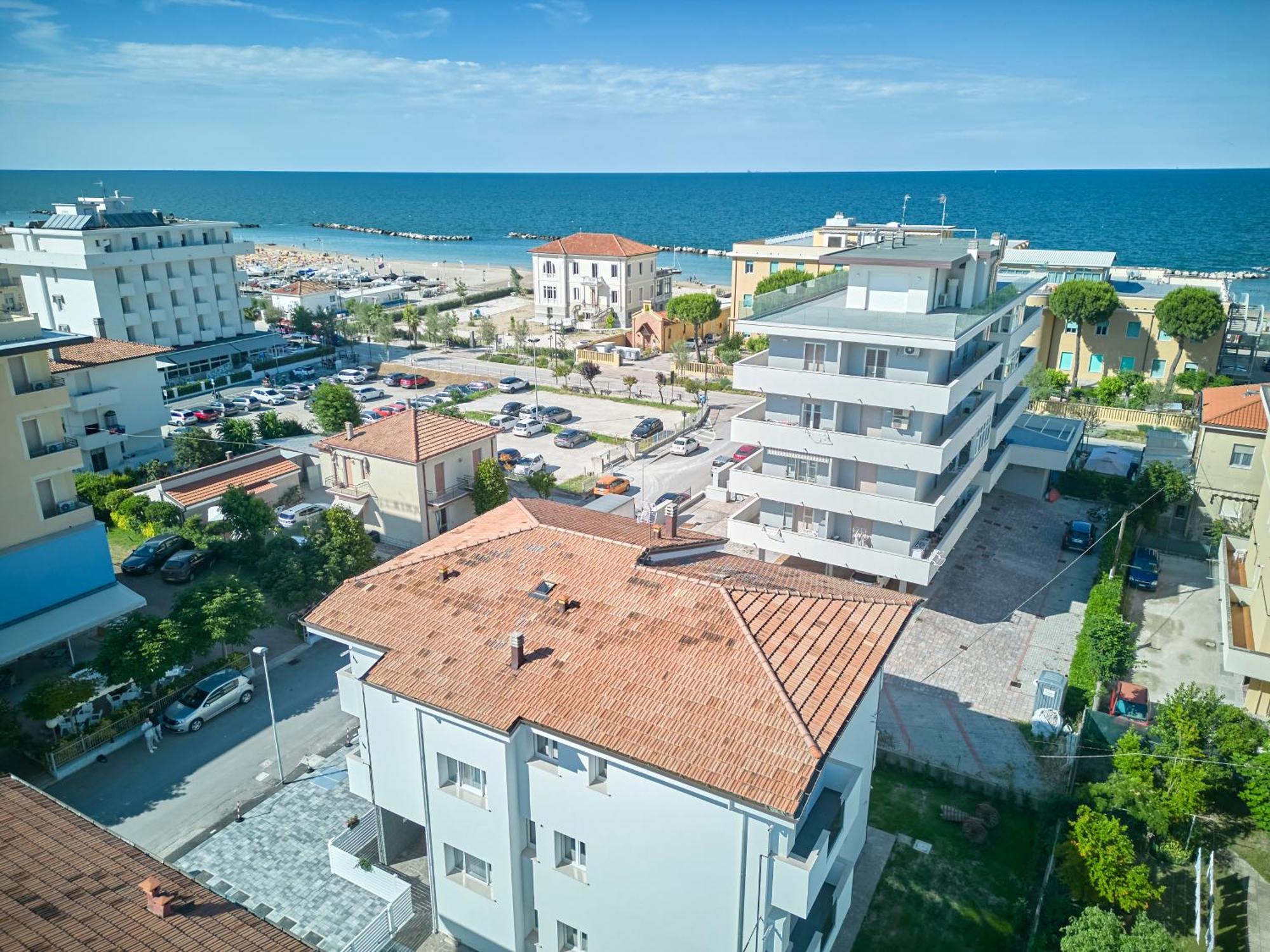 Borghesi Fronte Mare *