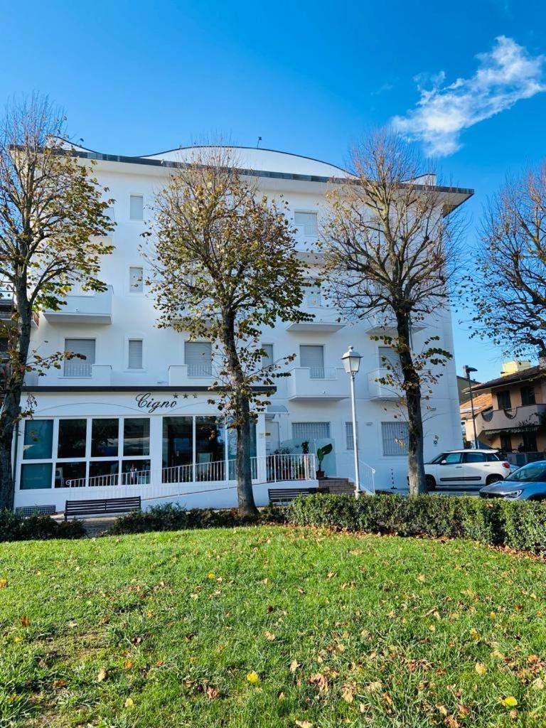 Cigno Aparthotel 3*