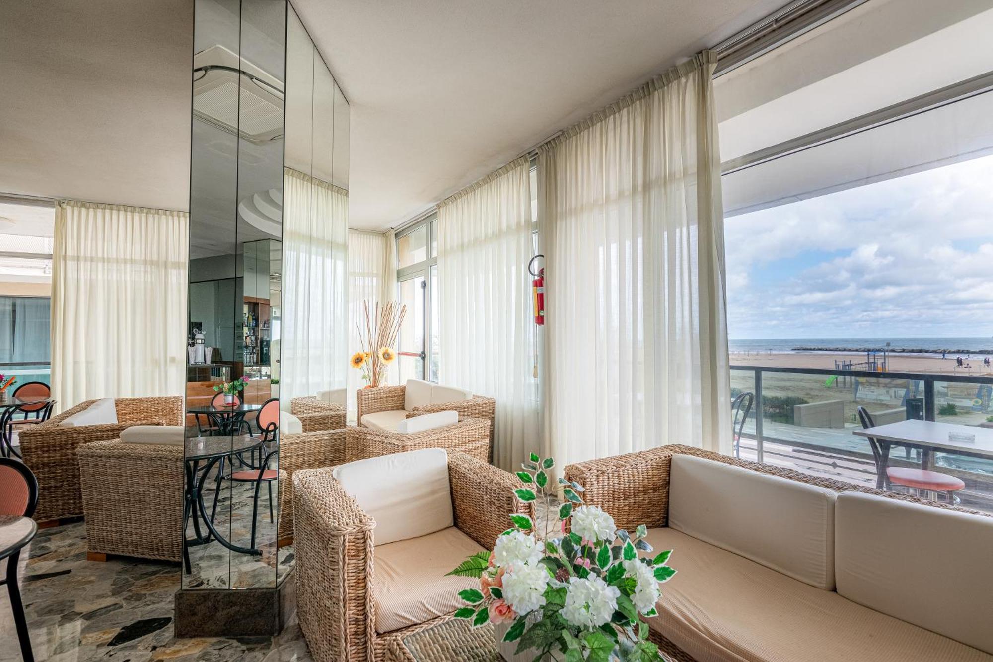 Crown 3* Rimini