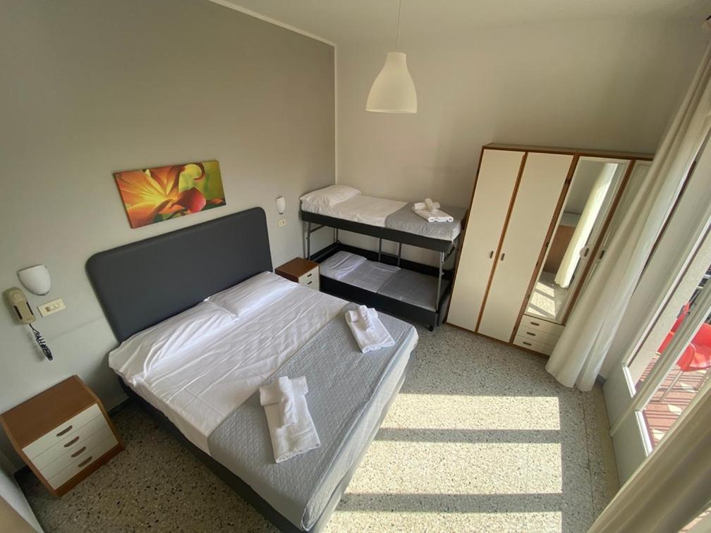 Ausonia Hotel
