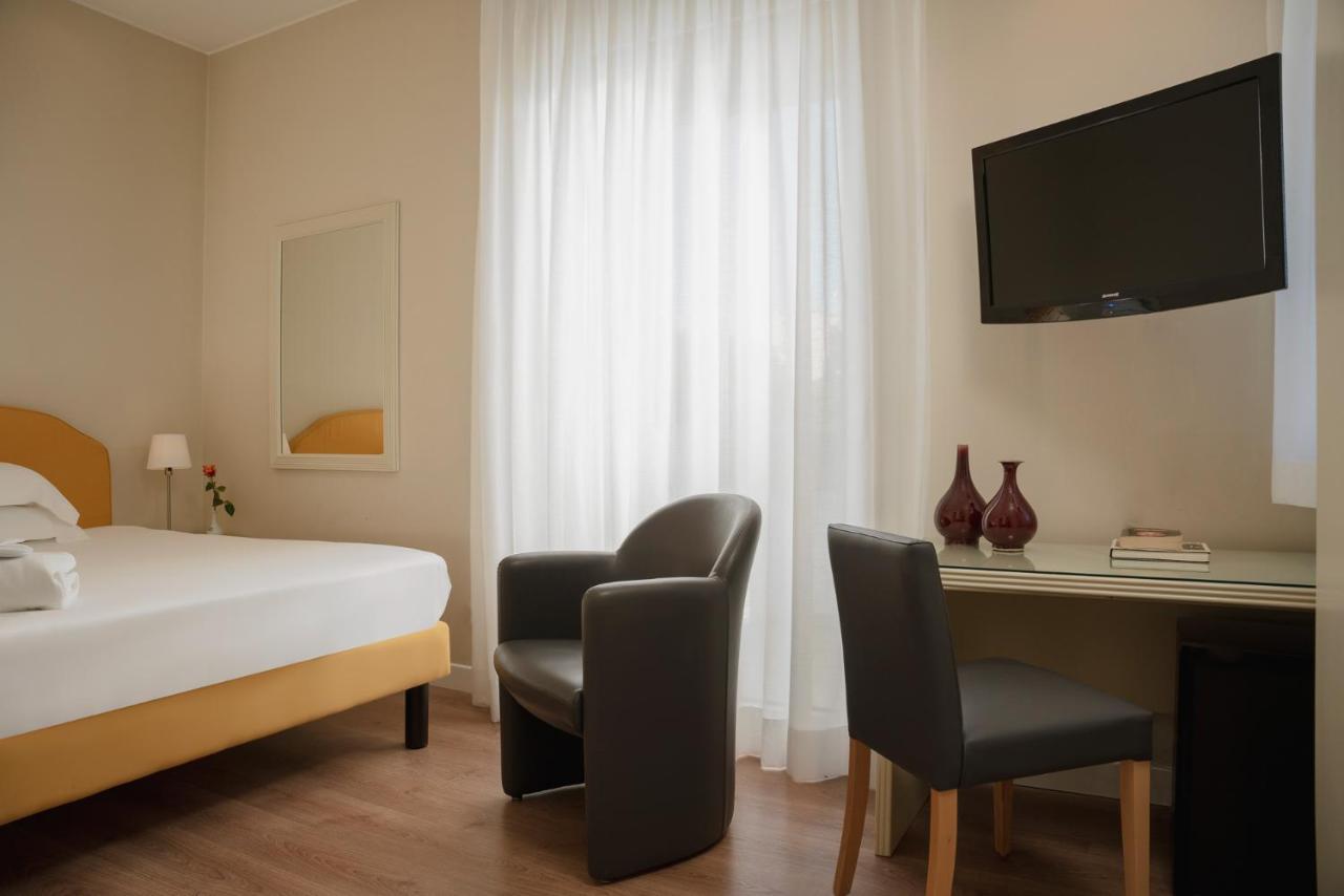 National Hotel 4*