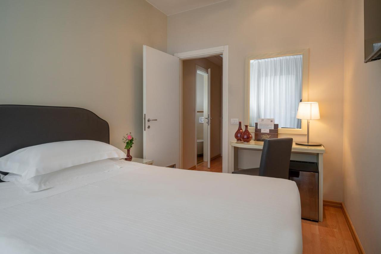 Hotel National 4*