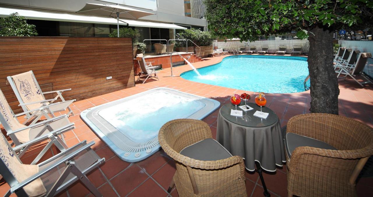 Hotel National 4*