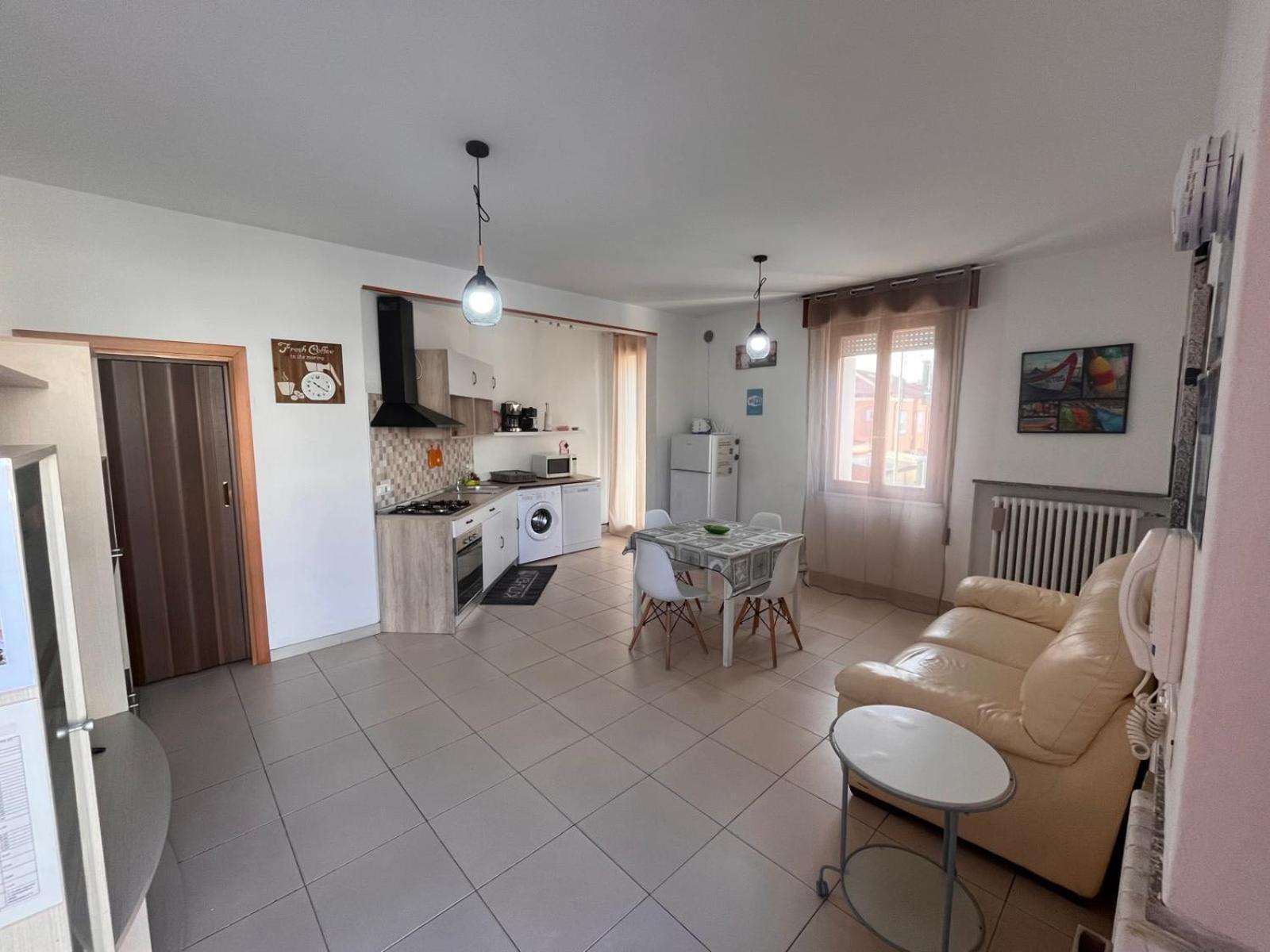 Good House- Ampio Vicino Al Mare Apartment *