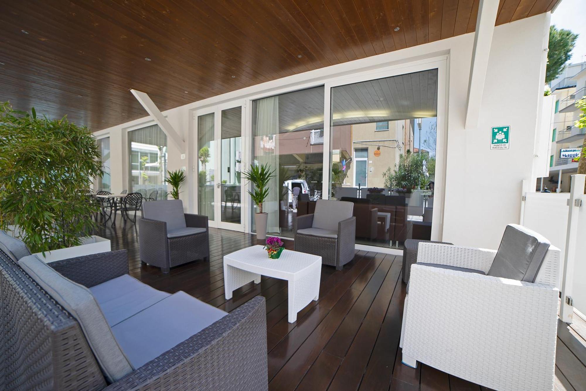 Ricci Hotel 2*