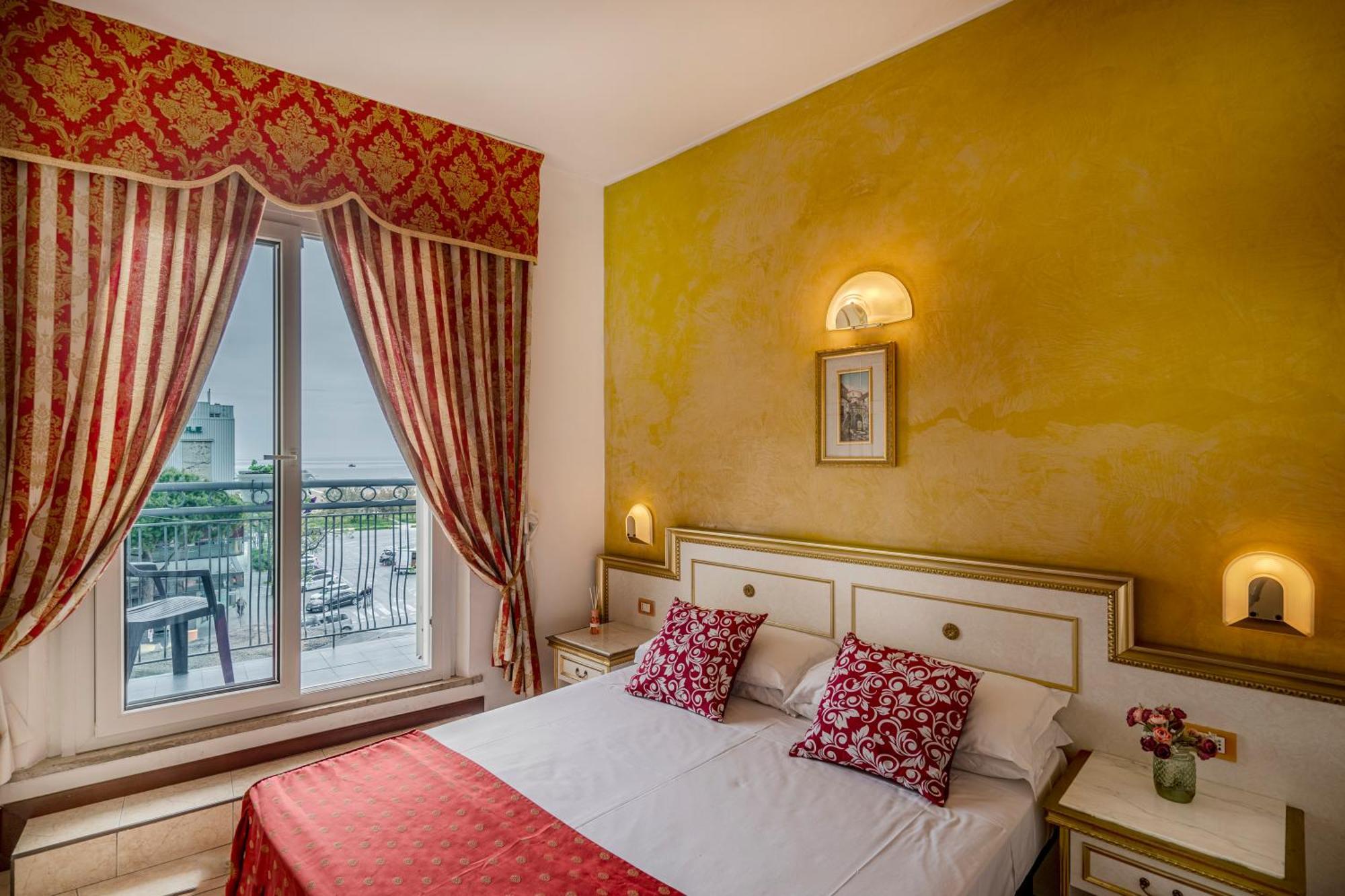 King Hotel 3*