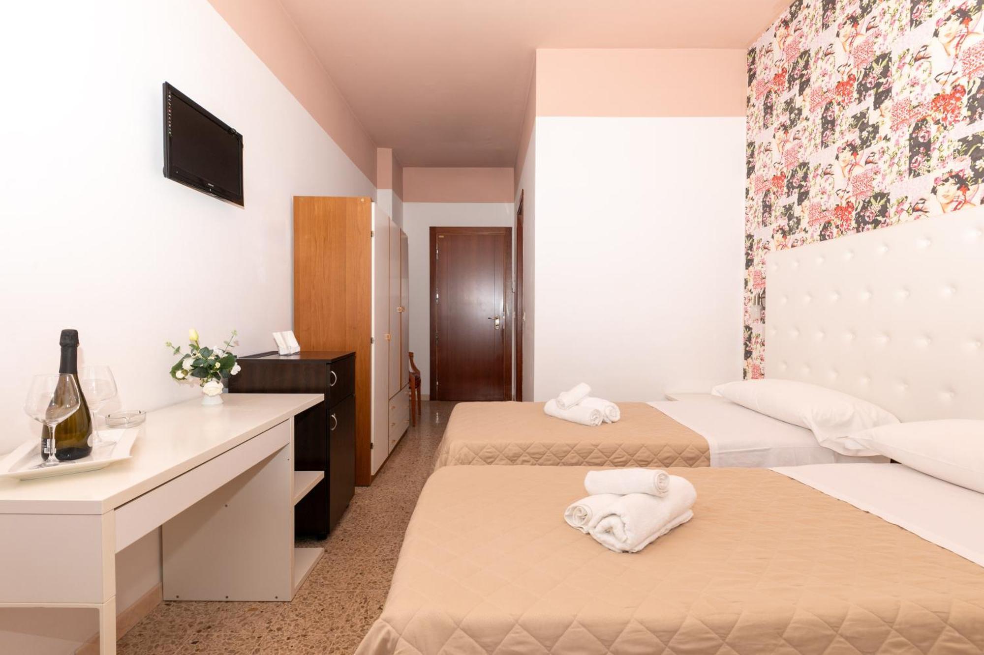 La Perla Hotel
