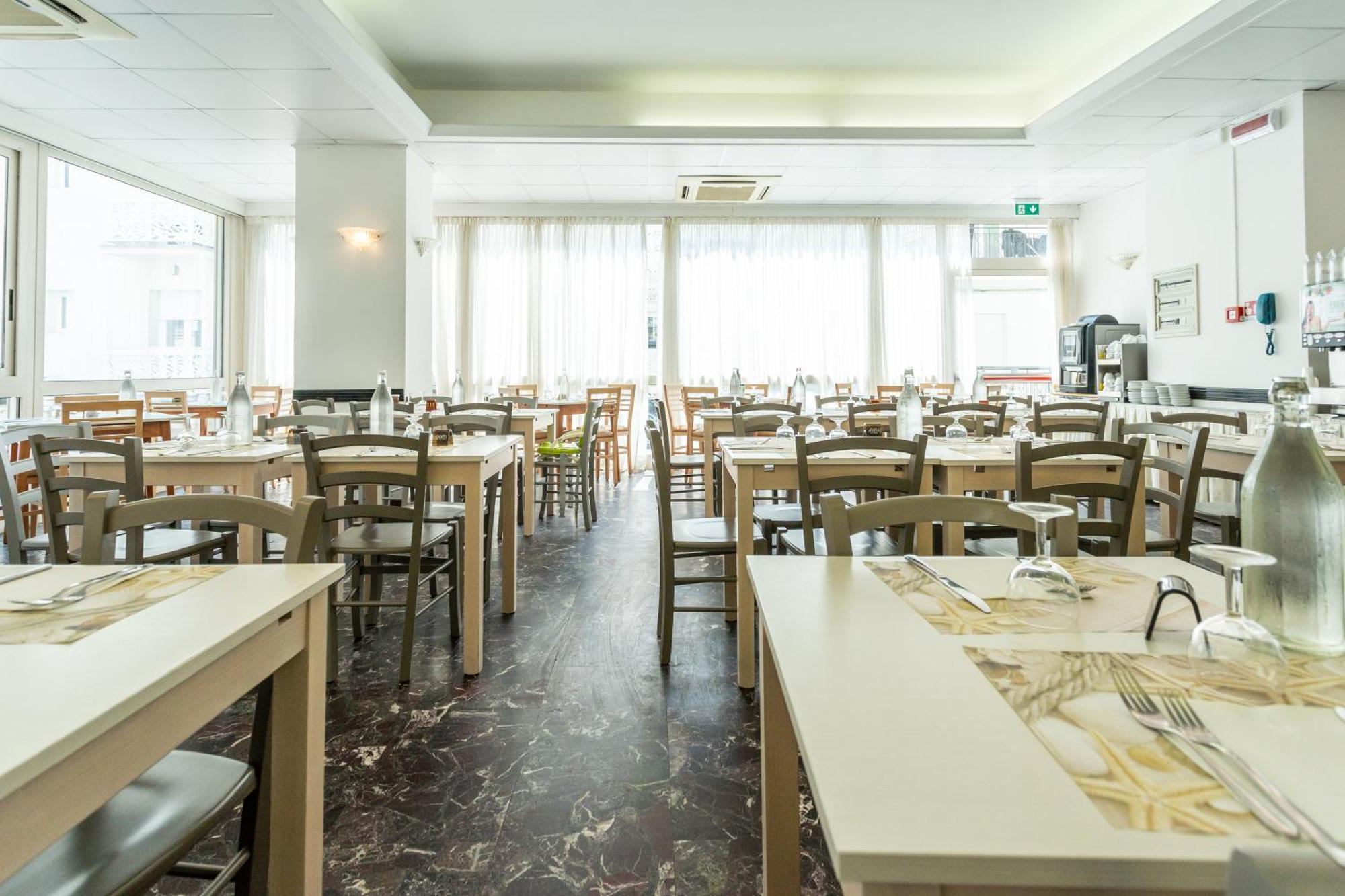 Aiglon Hotel