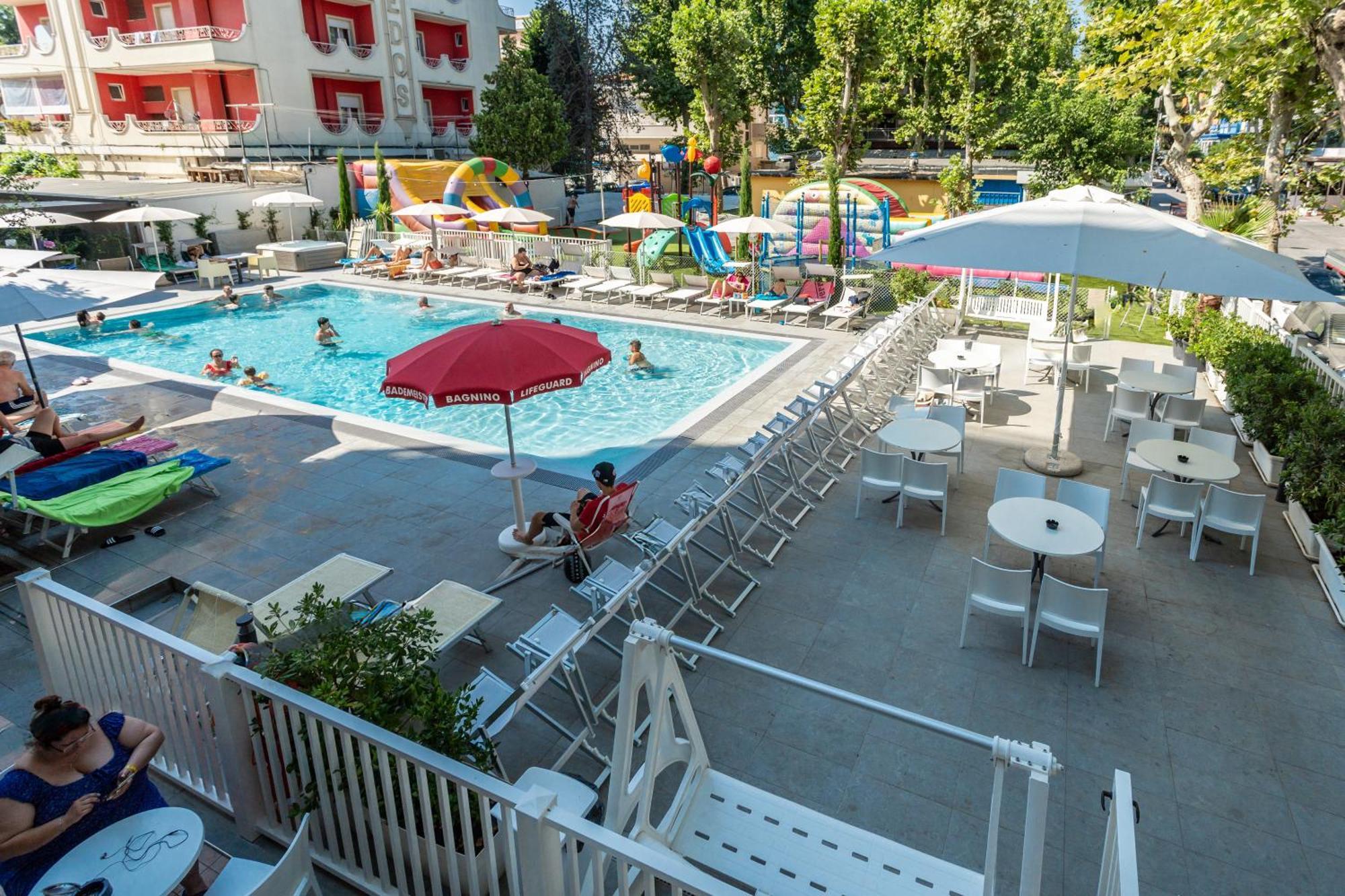 Aiglon Hotel 3*