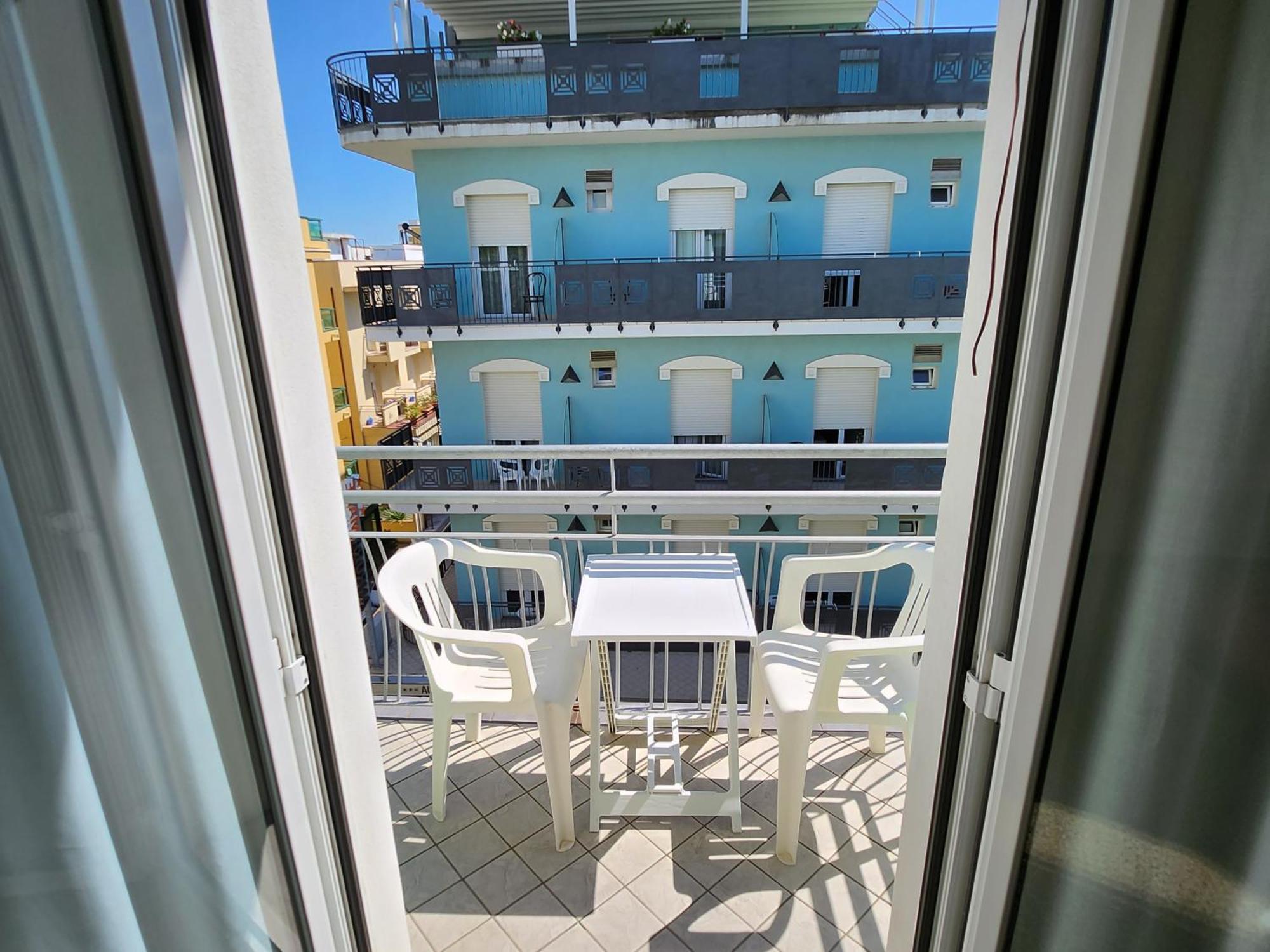 Alevon Hotel