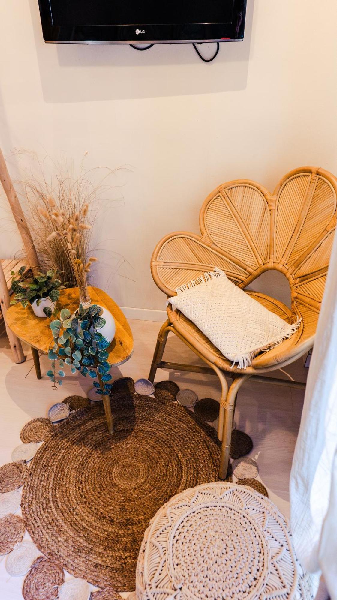 Couette-café Americana House 3*