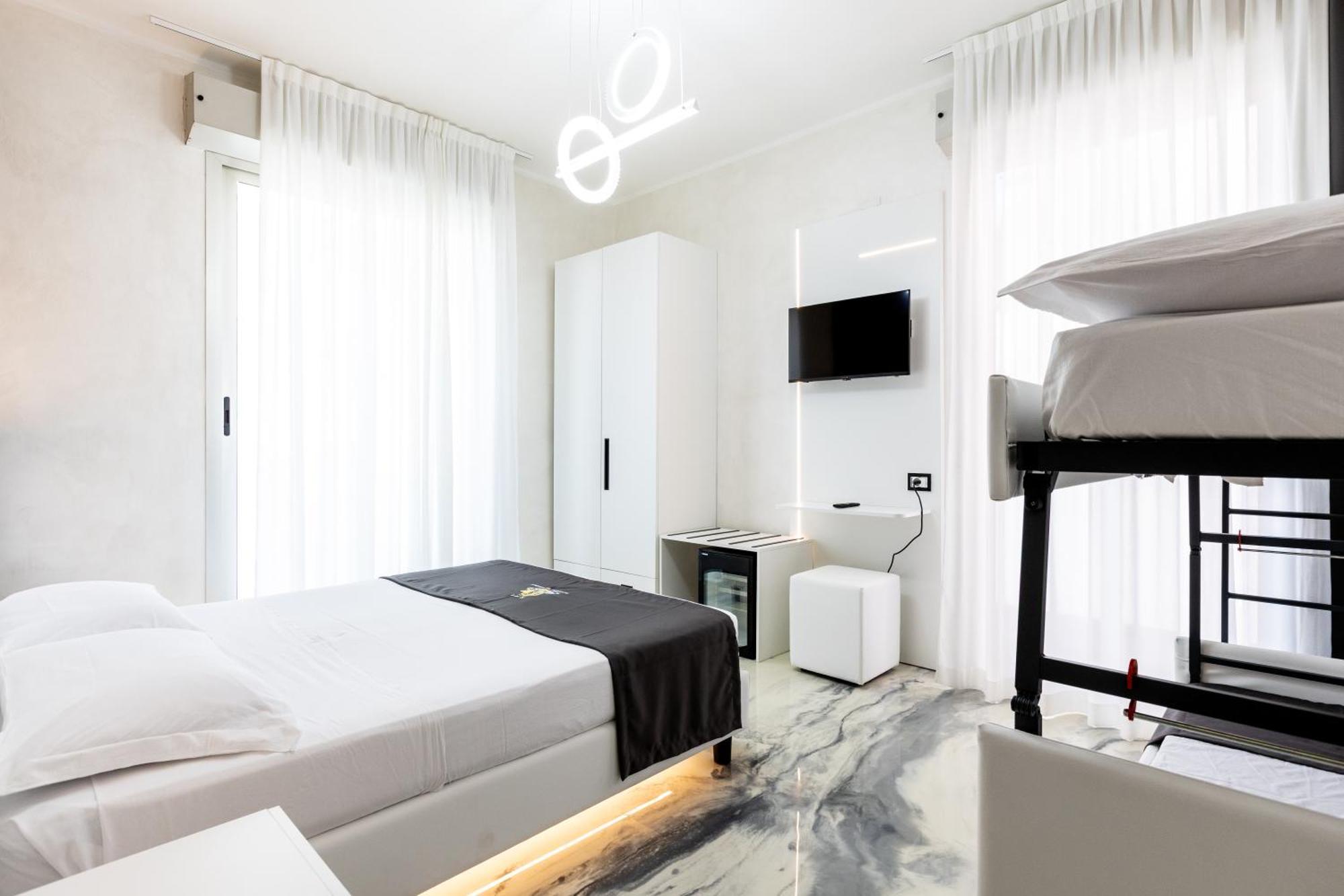 Hotel La Tour Palace & Restaurant 3*