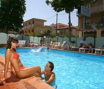 Aparthotel Nautic 3*