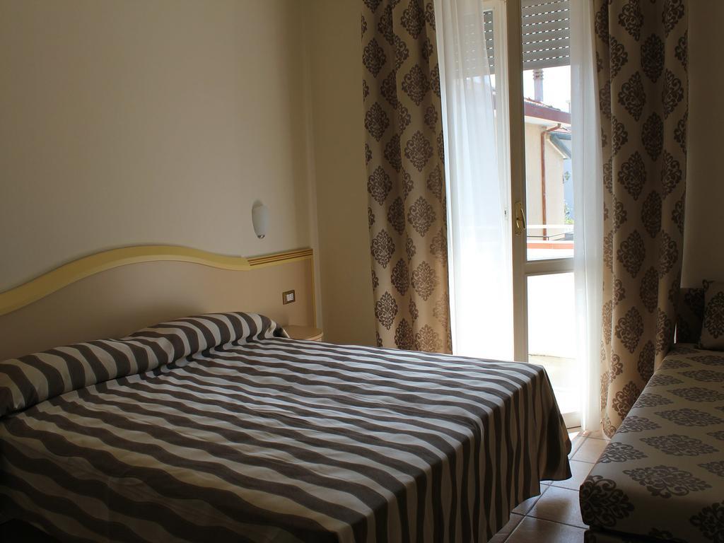 Marina Hotel