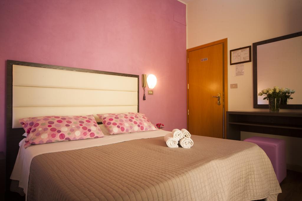 Hotel Nadia 2*