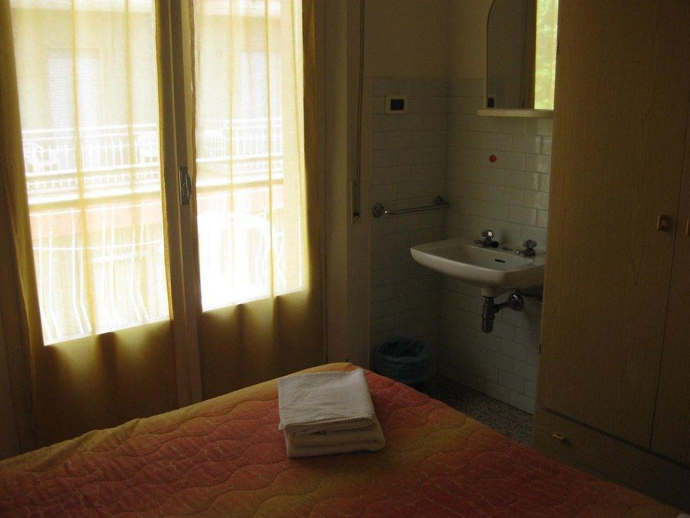 Arlotti Hotel *