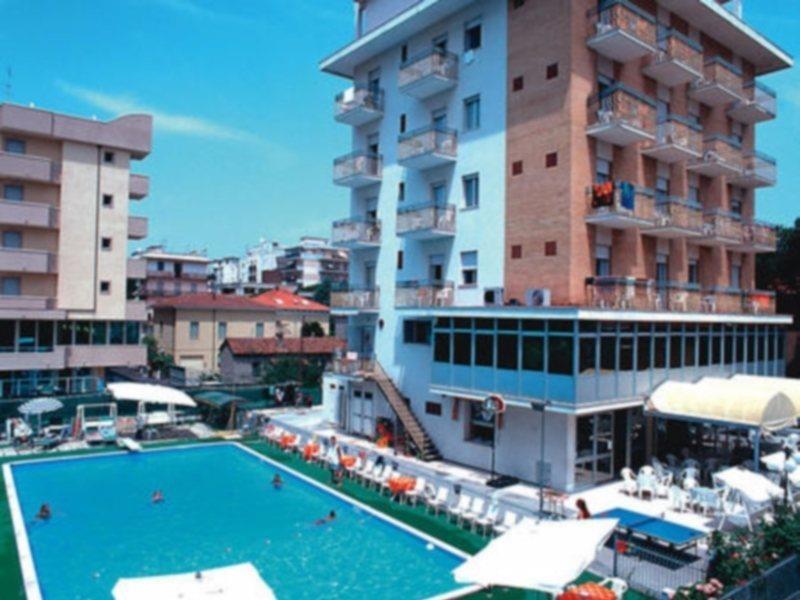 Hotel Lem 2*