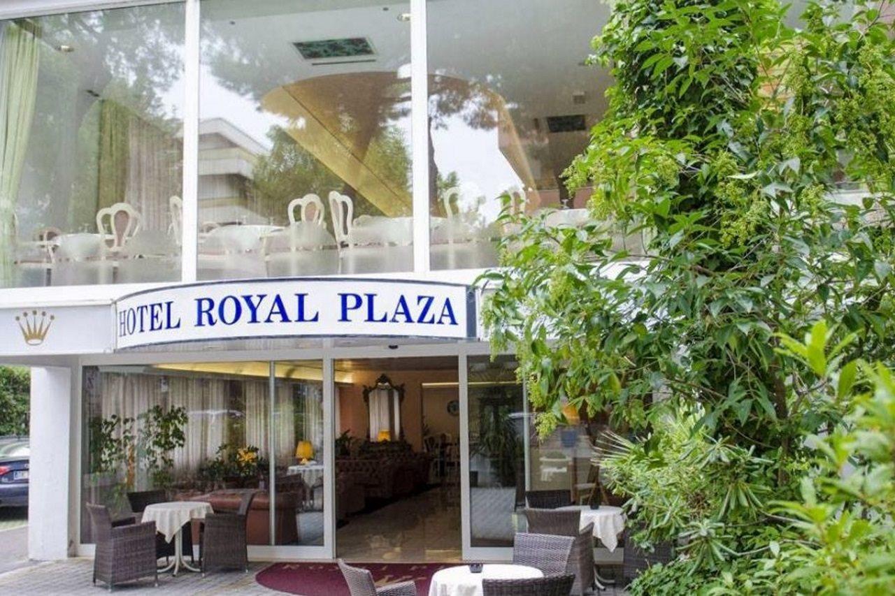 Royal Plaza