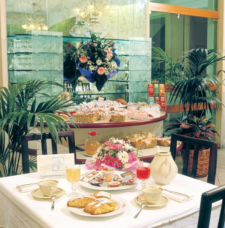 Acasamia Welchome Hotel Rimini